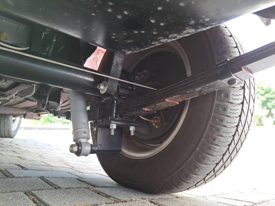 Suspension and underneath