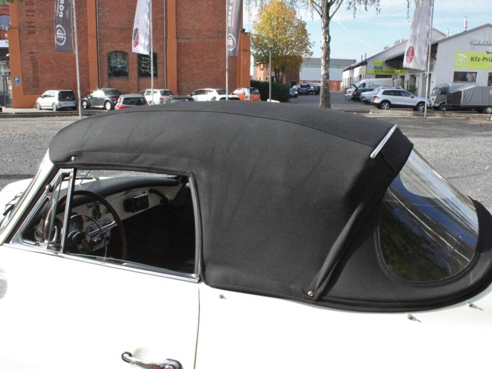 Immagine 16/22 di Porsche 356 C 1600 SC (1964)