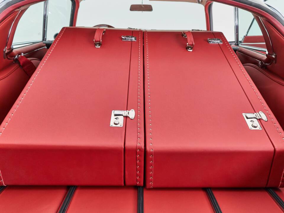 Bild 53/99 von Jaguar E-Type 4.2 (1966)