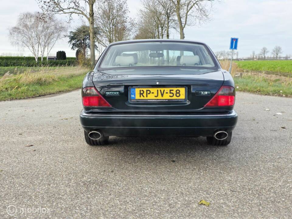 Bild 9/31 von Jaguar XJR 4.0 Supercharged (1997)