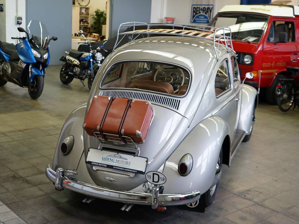 Immagine 13/35 di Volkswagen Kever 1200 Standard &quot;Dickholmer&quot; (1958)