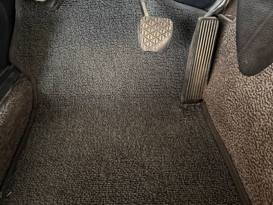 Immagine 13/27 di Mercedes-Benz 280 SE (1971)