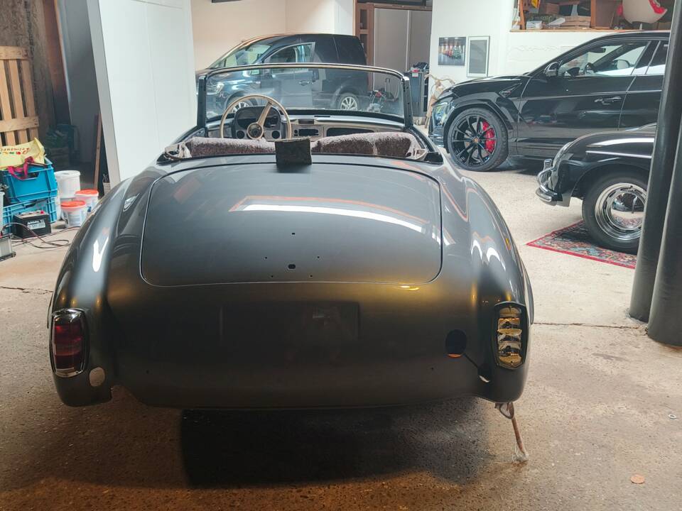 Image 11/66 de Mercedes-Benz 190 SL (1962)