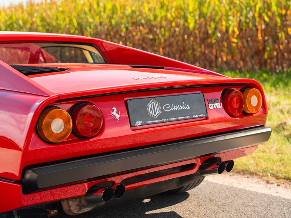 Afbeelding 18/43 van Ferrari 308 GTBi (1982)