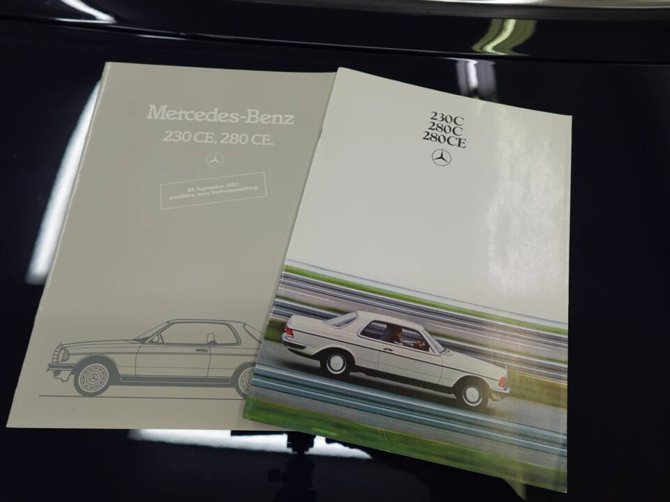 Bild 34/57 von Mercedes-Benz 230 CE (1980)