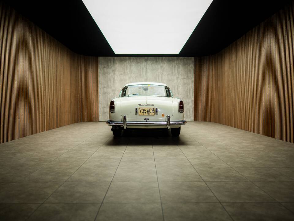 Bild 18/99 von Maserati 3500 GT Touring (1959)