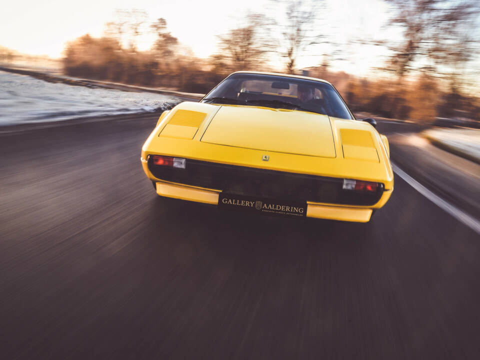 Immagine 29/50 di Ferrari 308 GTB (1976)