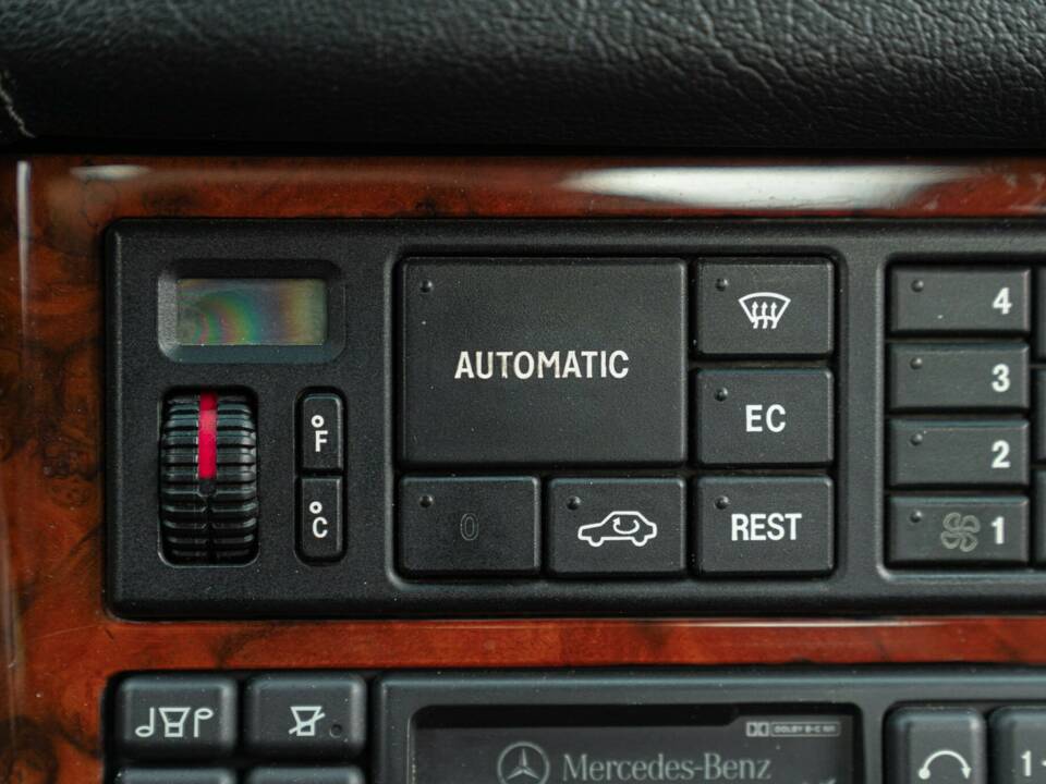 Image 43/50 de Mercedes-Benz SL 600 (1994)