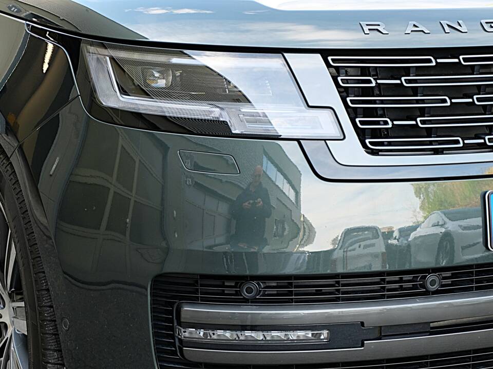 Image 20/61 of Land Rover Range Rover D350 (2025)