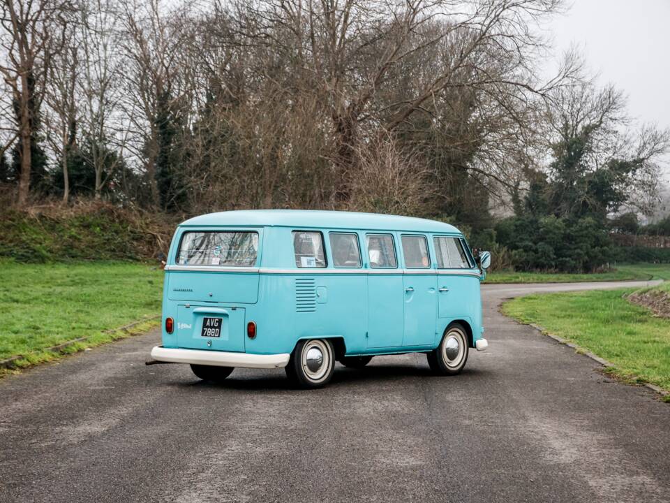 Image 14/40 of Volkswagen T2c Combi (1966)