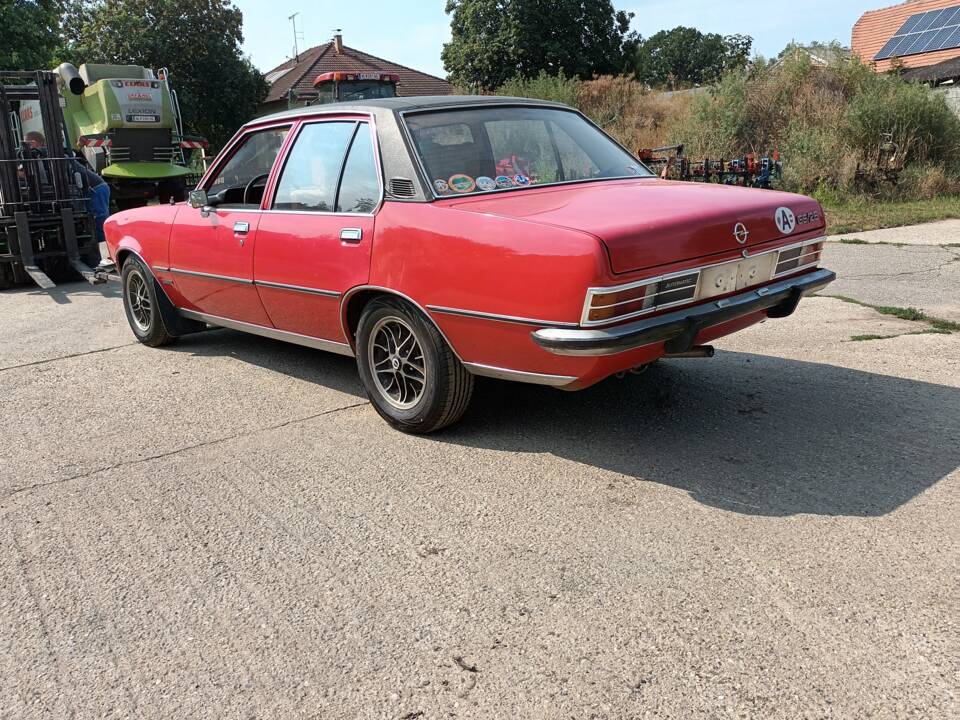 Image 3/8 de Opel Commodore 2,8 GS (1973)