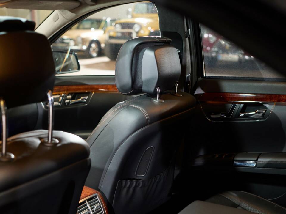 Image 24/128 de Mercedes-Benz S 500 BlueEFFICIENCY (2011)
