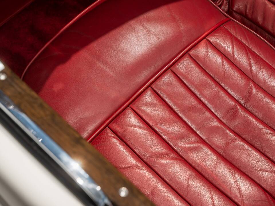 Image 48/58 of Jaguar XK 140 SE DHC (1955)