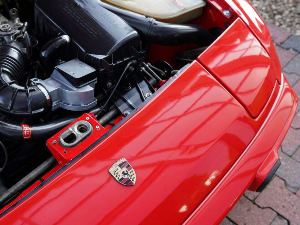 Image 21/50 de Porsche 924 S (1981)