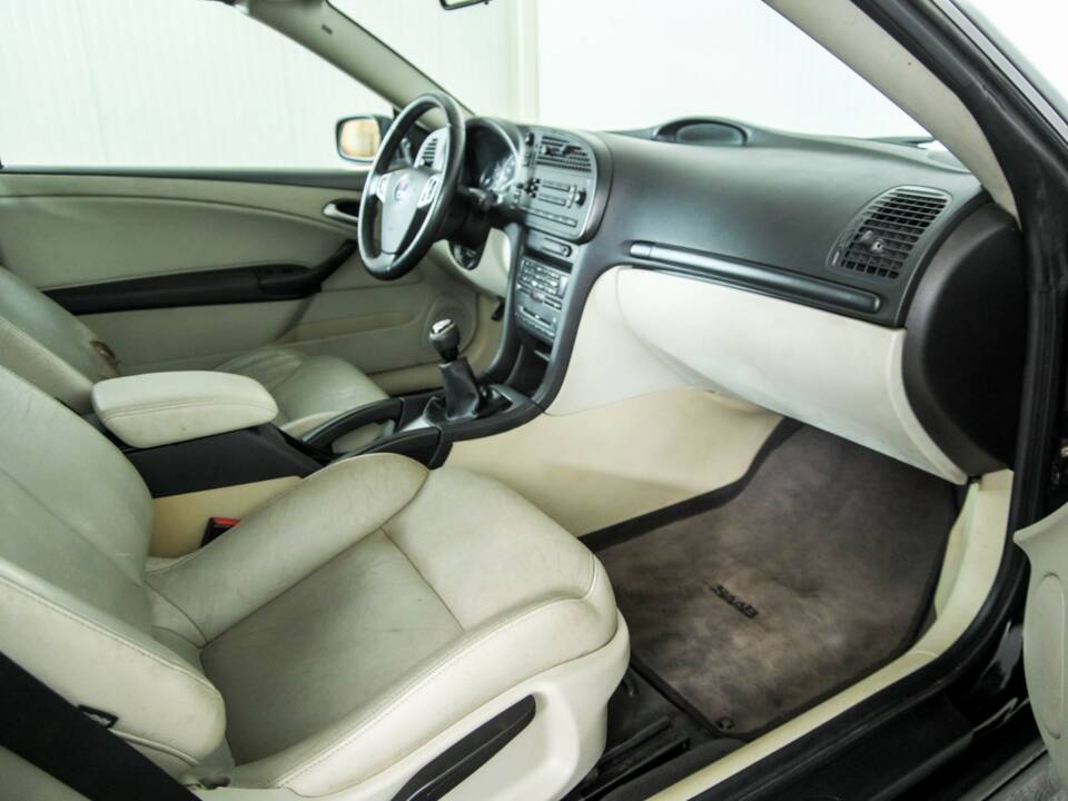 Image 12/43 de Saab 9-3 2.0i t (2004)