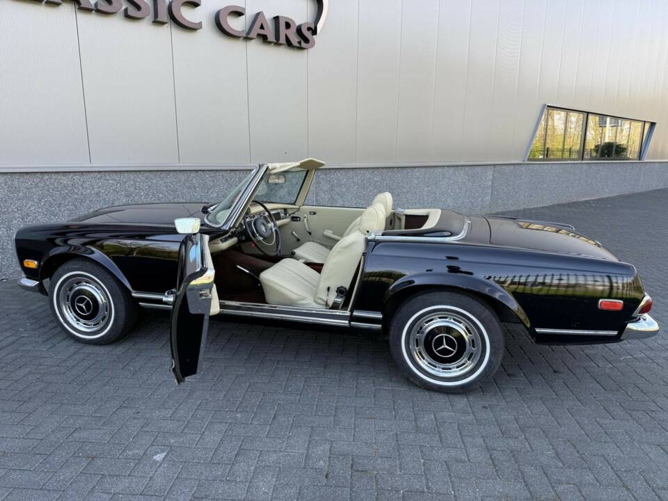 Bild 15/38 von Mercedes-Benz 280 SL (1969)