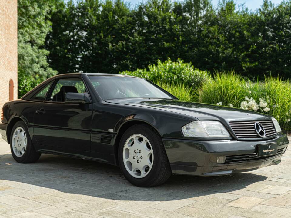 Bild 2/50 von Mercedes-Benz 300 SL (1990)