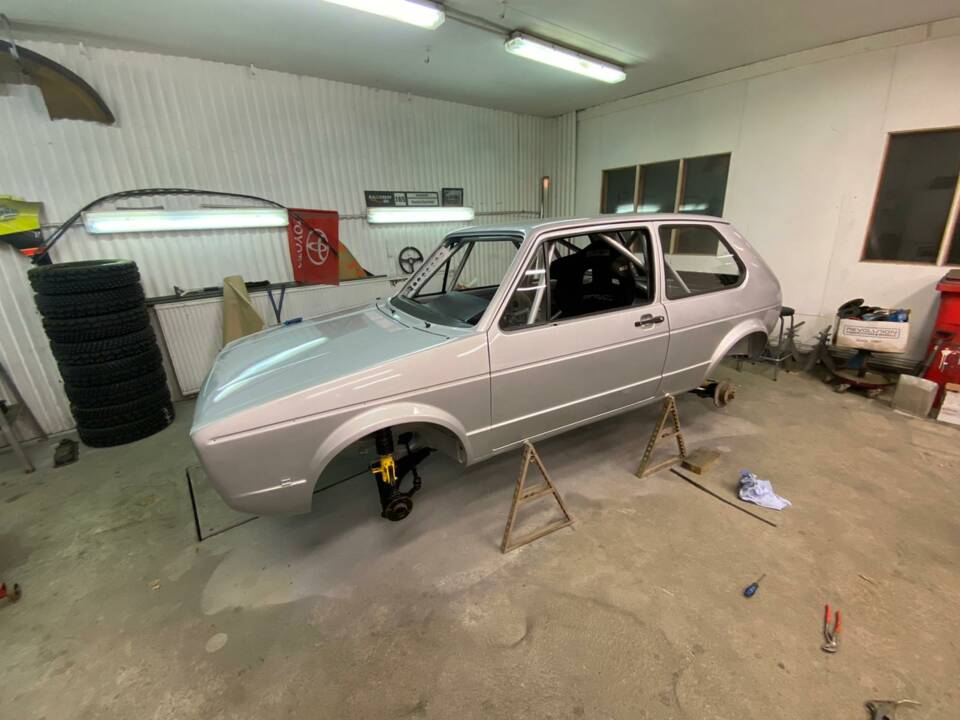 Bild 38/50 von Volkswagen Golf I GTI 1.6 (1980)