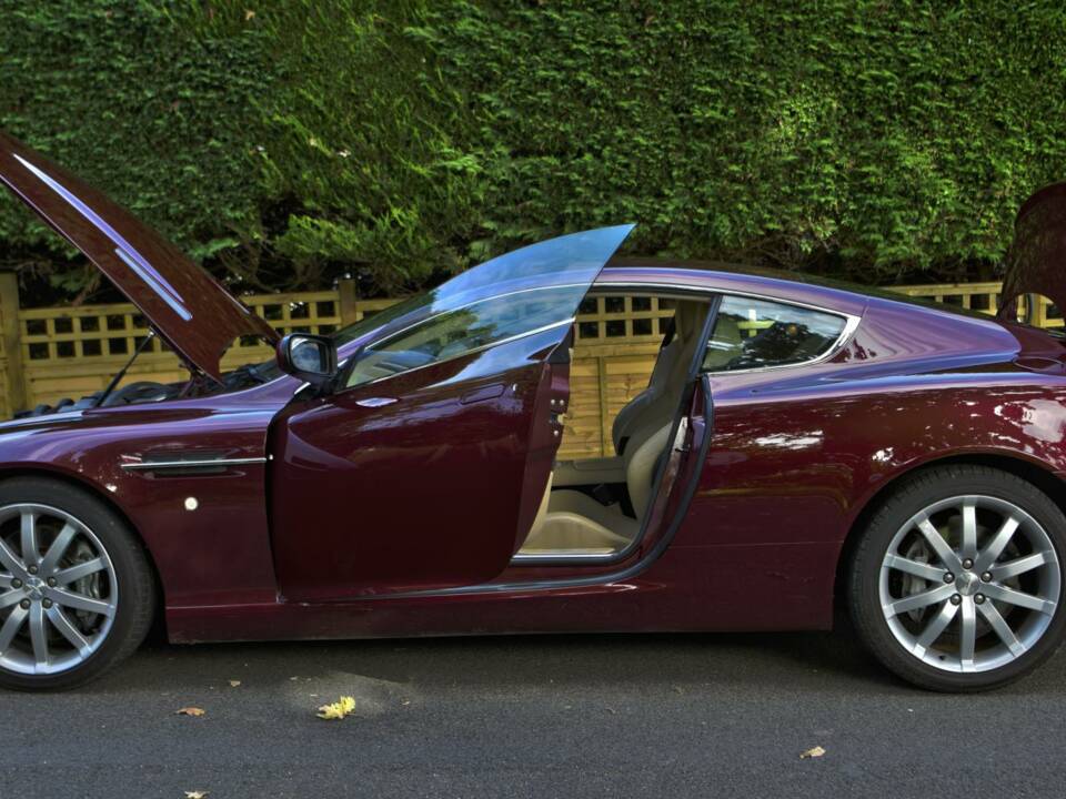 Bild 19/50 von Aston Martin DB 9 (2005)