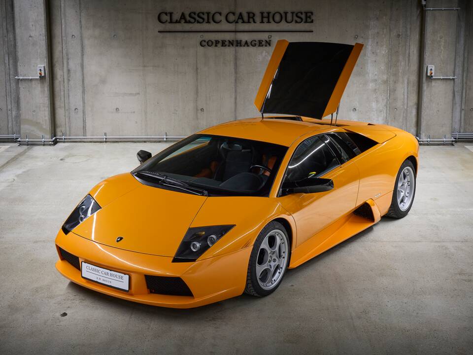 Image 15/99 of Lamborghini Murciélago (2003)