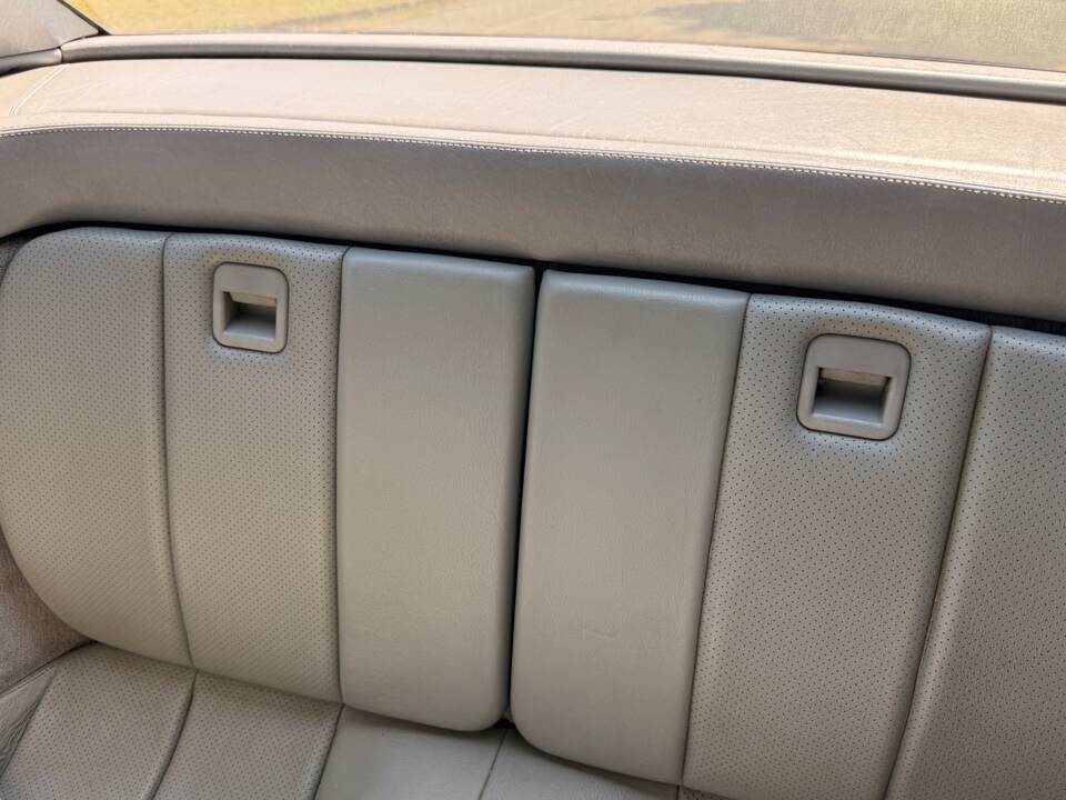 Immagine 13/29 di Mercedes-Benz 500 SL (1992)