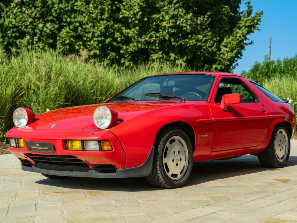 Imagen 11/50 de Porsche 928 S (1984)