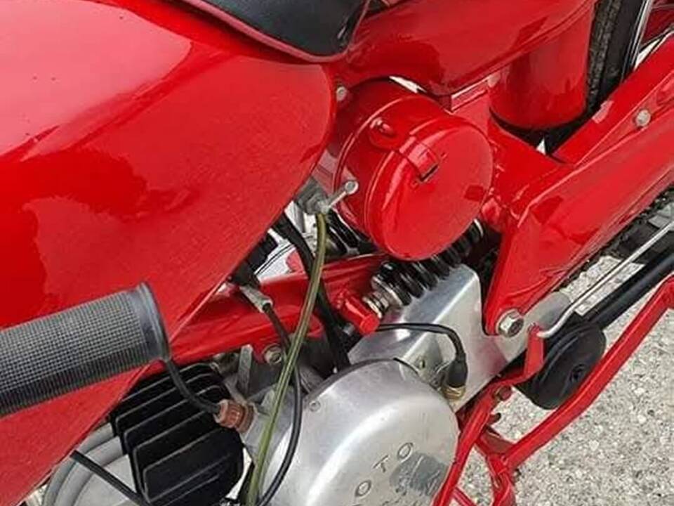 Image 22/22 of Moto Guzzi DUMMY (1960)