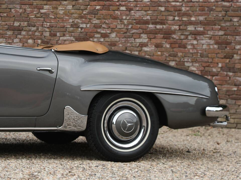 Image 8/50 of Mercedes-Benz 190 SL (1956)
