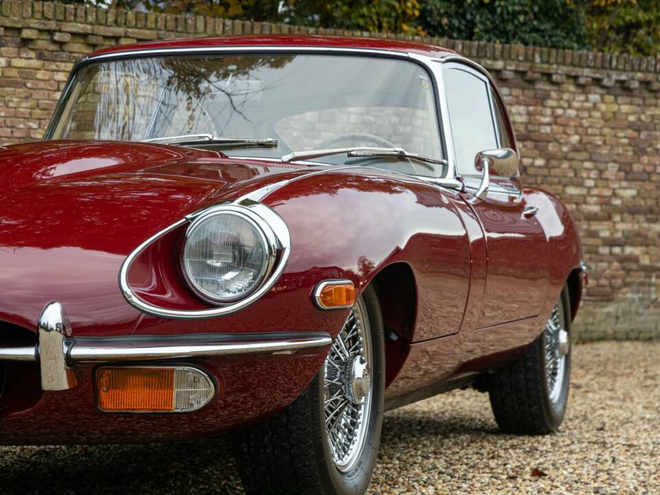 Imagen 11/50 de Jaguar Type E (2+2) (1969)