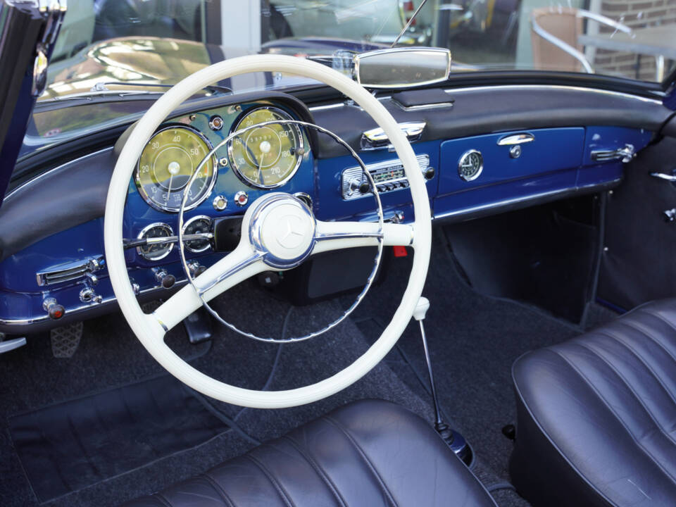 Immagine 3/50 di Mercedes-Benz 190 SL (1960)