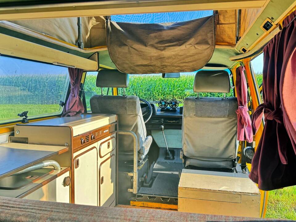 Bild 6/8 von Volkswagen T3 Westfalia 1.6 (1982)