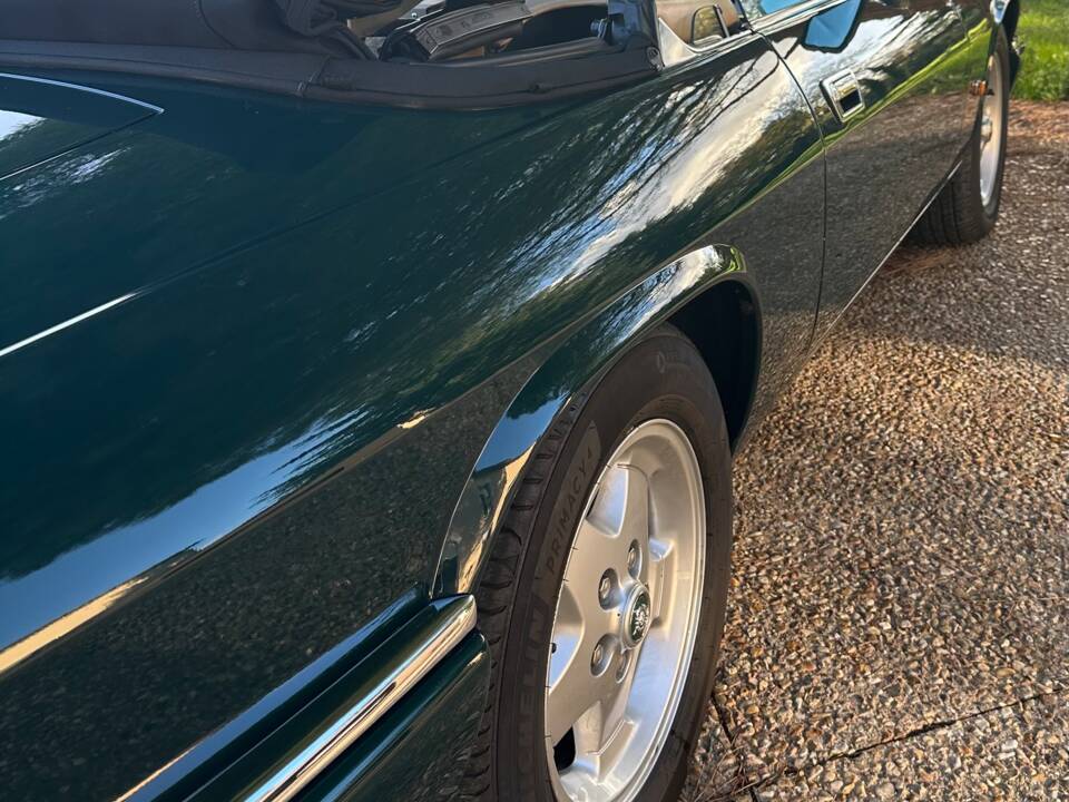 Image 8/18 of Jaguar XJS 6.0 V12 (1993)