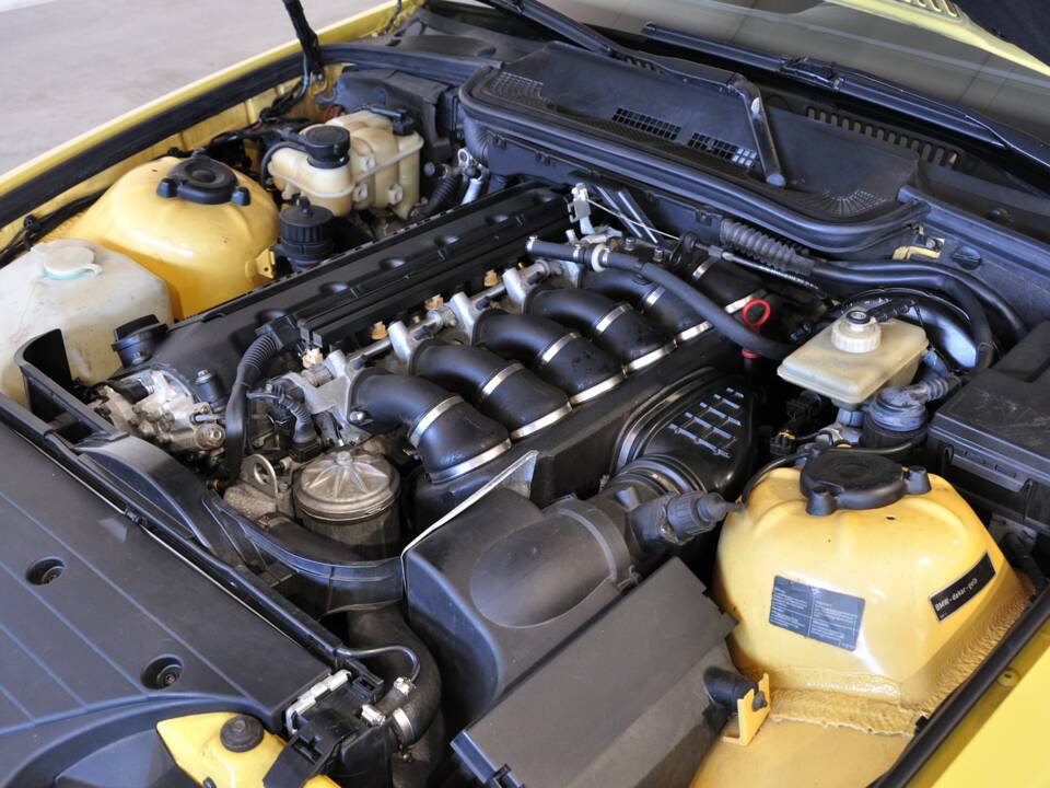 Image 13/31 of BMW M3 (1994)