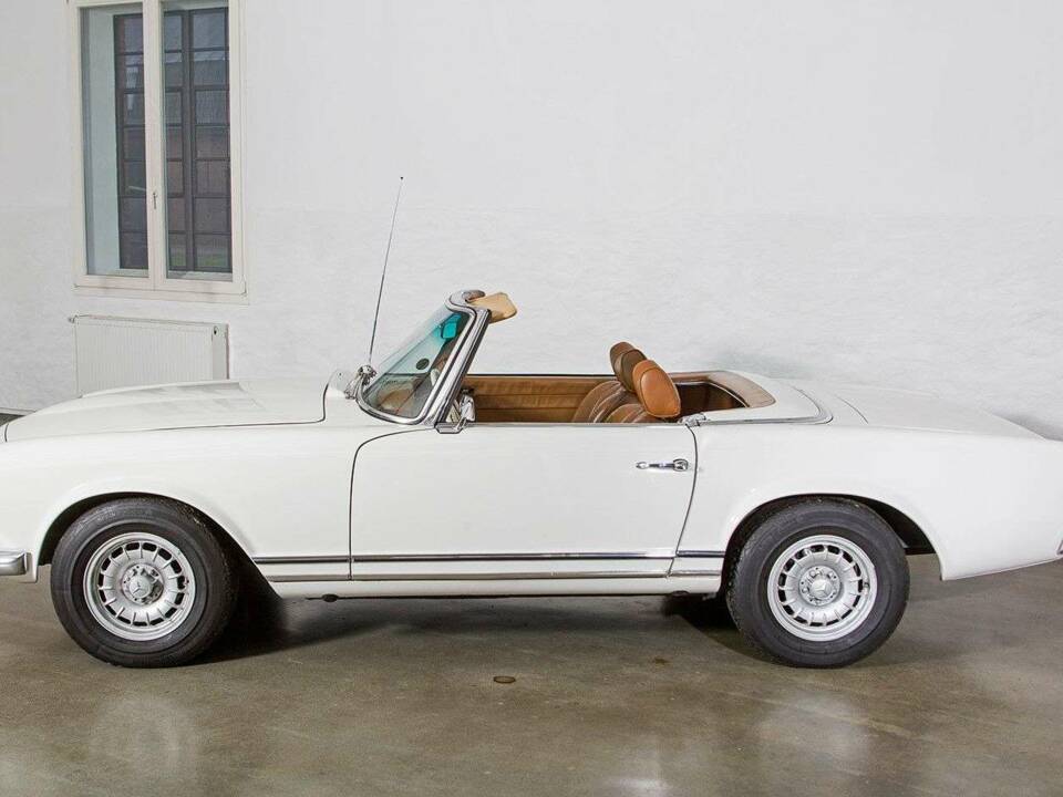 Bild 2/20 von Mercedes-Benz 280 SL (1968)