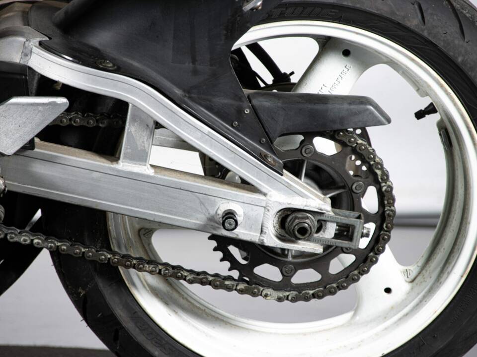 Afbeelding 20/45 van Suzuki RGV 250 Gamma (1992)
