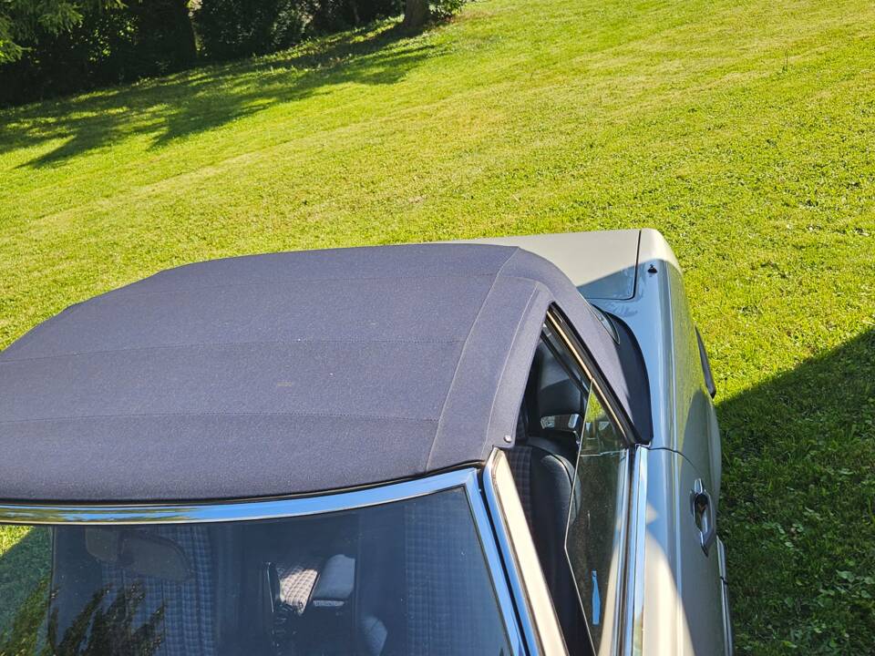 Image 18/22 of Mercedes-Benz 300 SL (1988)