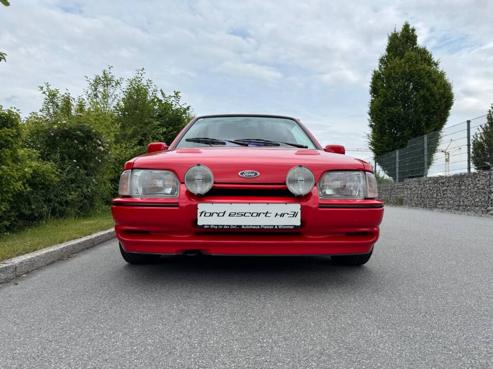 Image 3/49 of Ford Escort XR3i (1990)