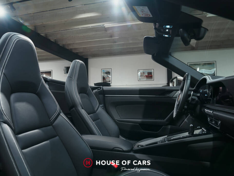 Image 18/25 of Porsche 911 Carrera 4 GTS (2023)