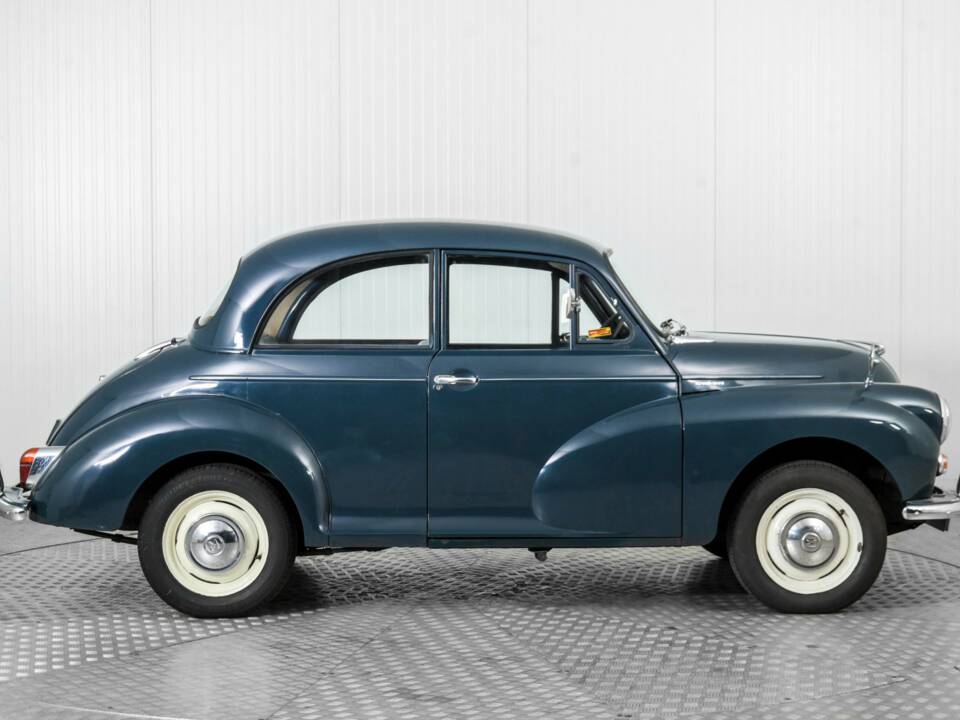 Image 10/50 of Morris Minor 1000 (1967)