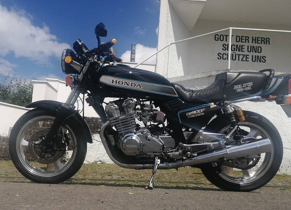 Image 50/54 of Honda CB 900 F Bol d'Or (1979)