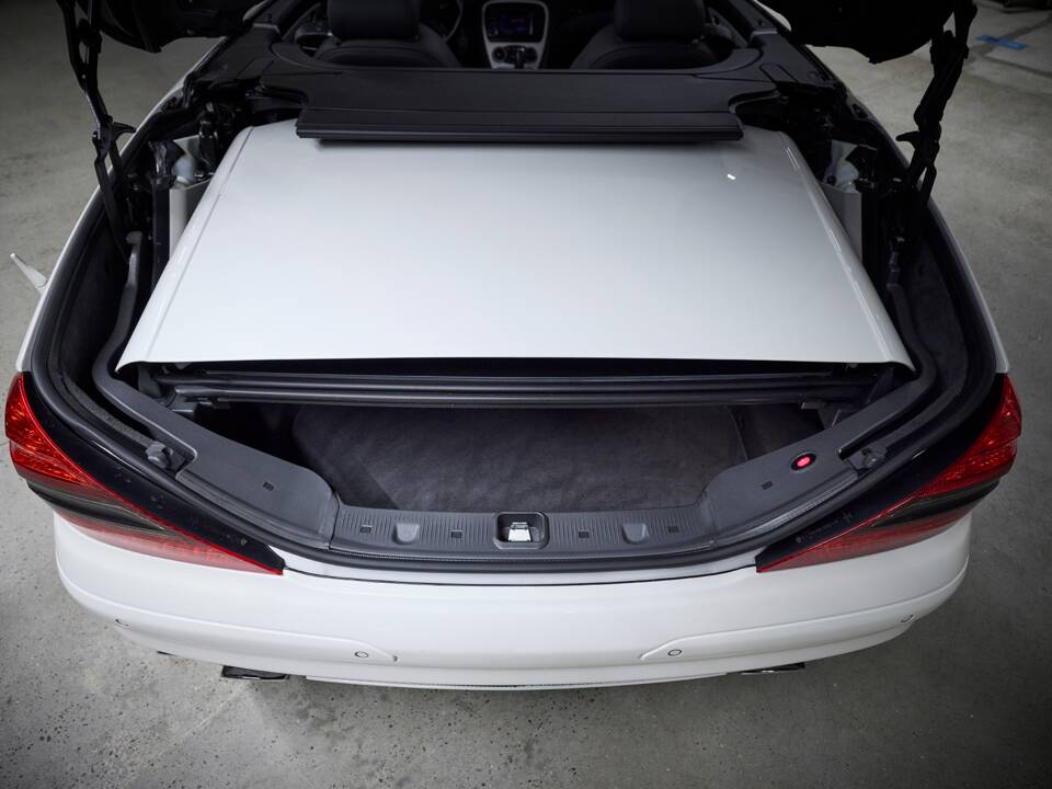 Image 81/99 de Mercedes-Benz SL 55 AMG (2005)