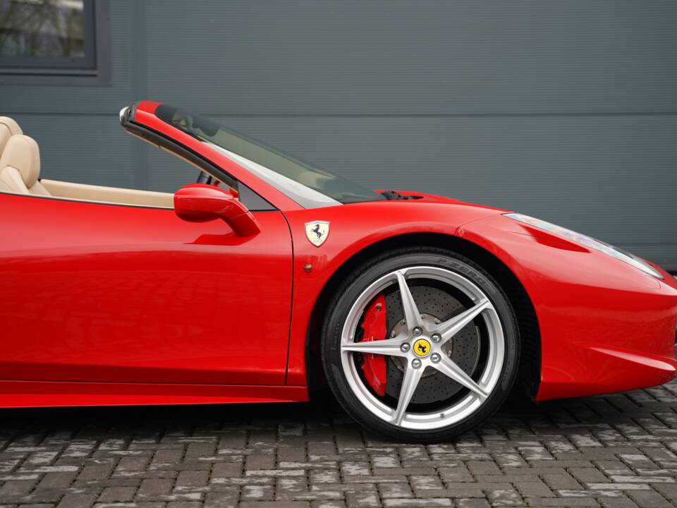 Bild 10/50 von Ferrari 458 Spider (2013)