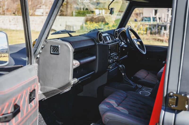 Bild 13/50 von Land Rover Defender Tophat (2007)