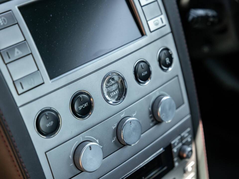 Bild 24/65 von Aston Martin V12 Vanquish S (2007)