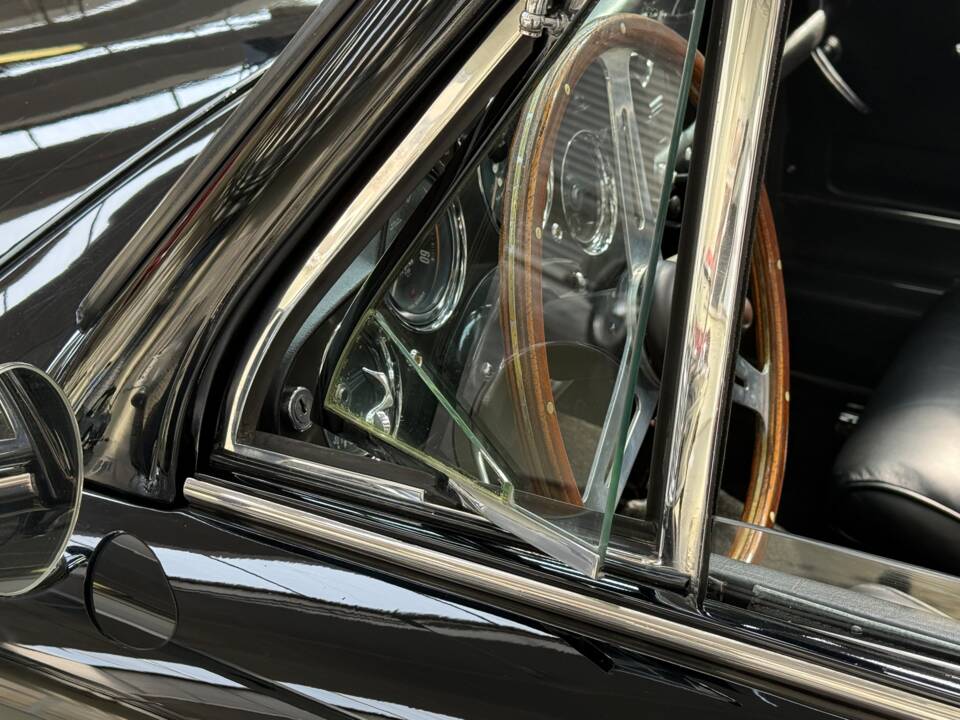 Imagen 10/32 de Aston Martin DB 2/4 Mk III (1959)