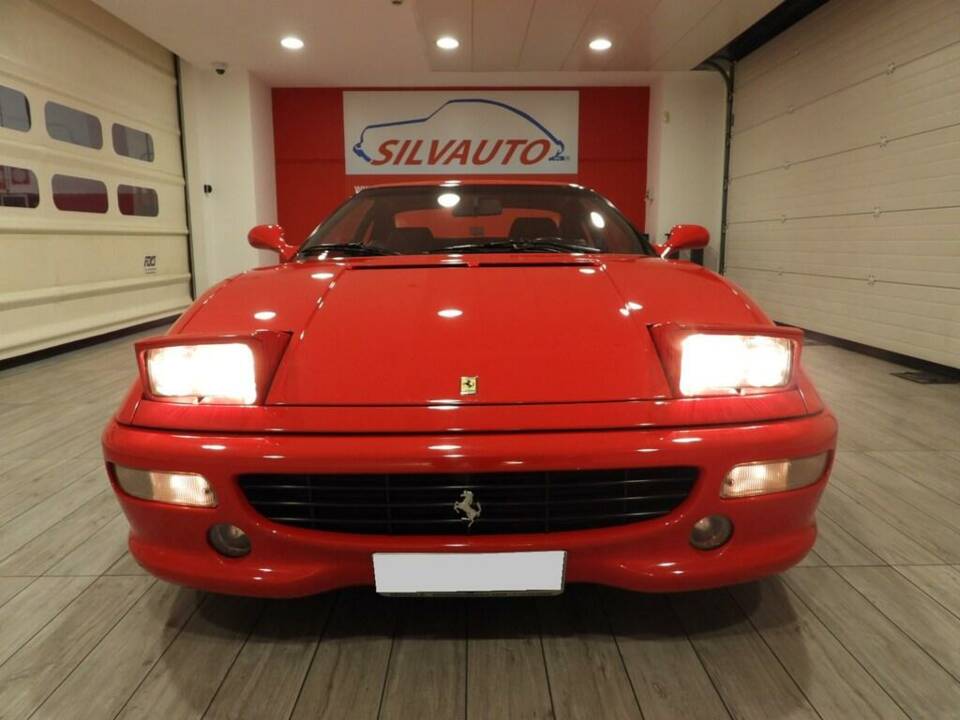 Bild 11/15 von Ferrari F 355 Berlinetta (1996)