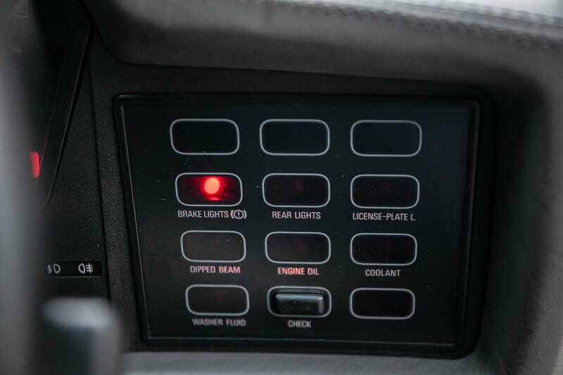 Bild 30/50 von BMW 635 CSi (1989)