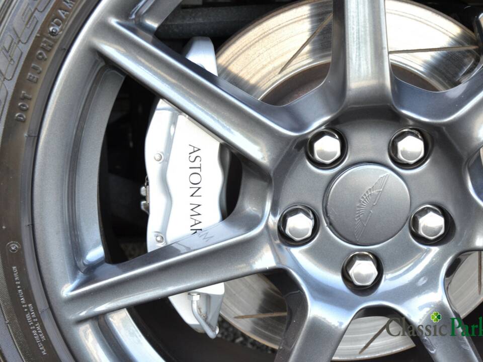 Image 14/50 de Aston Martin V8 Vantage (2005)