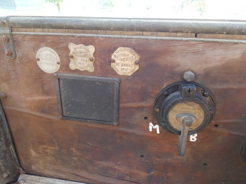 Image 27/66 of Regal Model T Underslung (1913)