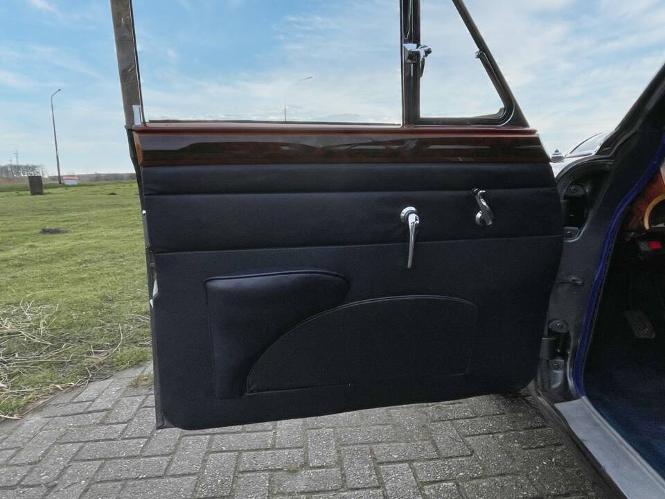 Immagine 25/30 di Jaguar 240 (1968)